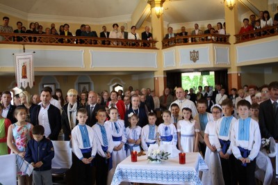 В Ґіжицьку відбулася перша сповідь і урочисте Святе Причастя 2015_3