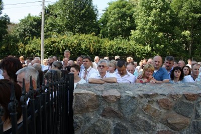 Архієпископ і Митрополит Перемисько-Варшавській Кир Іван Мартиняк відслужив Божественну Архиєрейську Літургію з нагоди золотого Ювілею 50-ліття парафії Чесного Хреста у Венгожеві 2015_9 (5)