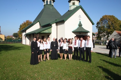 Молодіжний хор з церкви св. Василія Великого м. Київ 2013 у Видмінах (14)